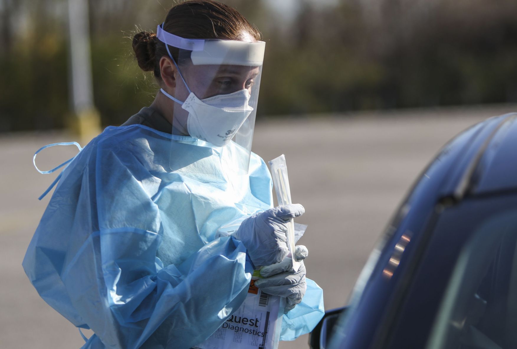 National Guard administers COVID-19 tests in St. Charles